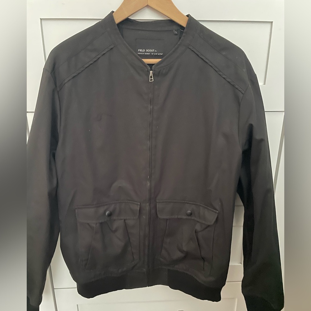 Field Scout Men’s Black Preowned L Zip Jacket
